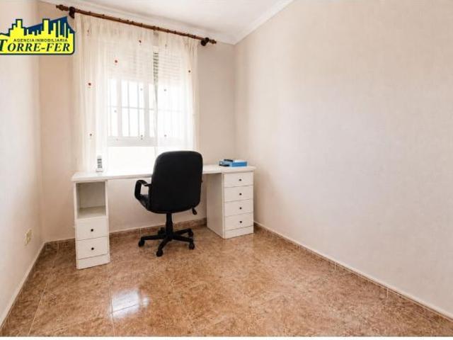 Piso en venta en Nueva Andalucía, Almería