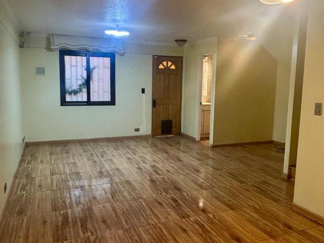 Casa en arriendo en Los Cerrillos, Metropolitana
