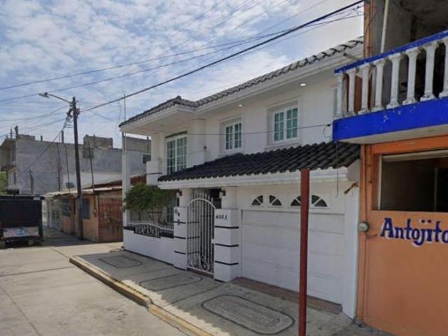 Tu Oasis de Privacidad en la Zona con Mayor Tradición: Cazones 400A