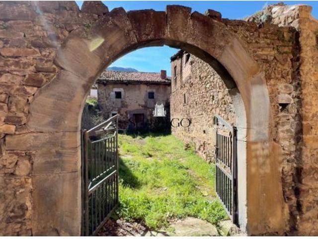 Casa en venta en Potes, Cantabria