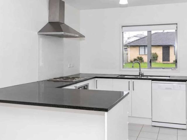Townhouse for rent in Tuakau, Waikato