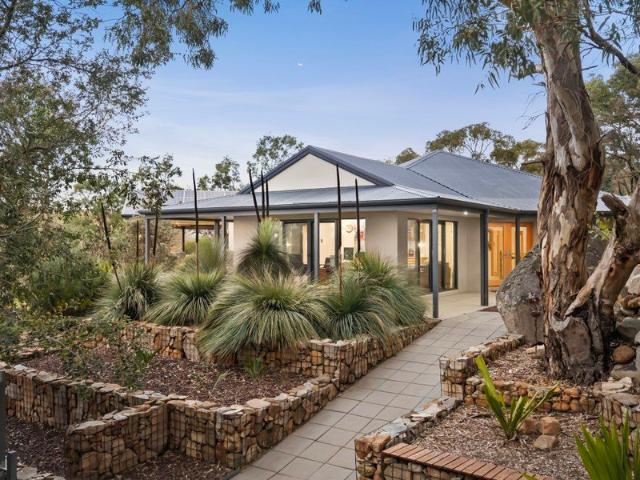 Cottage for sale in Longwood, Shire of Strathbogie