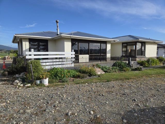 House for rent in Tuatapere, Southland