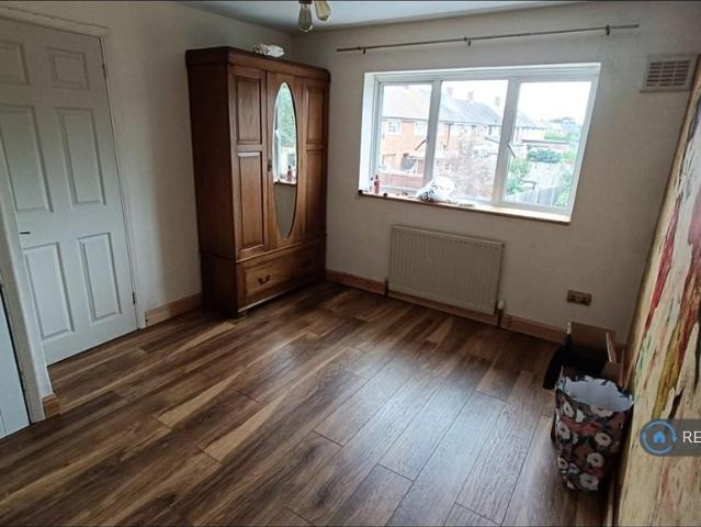House for rent in London Borough of Havering, Greater London