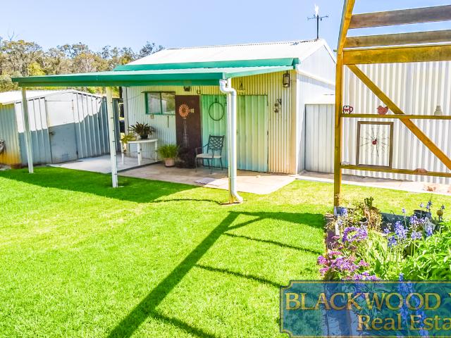 House for sale in Boyup Brook, Shire Of Boyup Brook