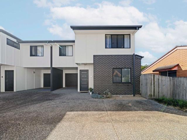 Townhouse for sale in Cleveland, Greater Brisbane