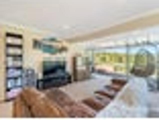 House for sale in Days Bay, Wellington