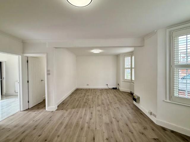 House for rent in Watford Heath, North Watford