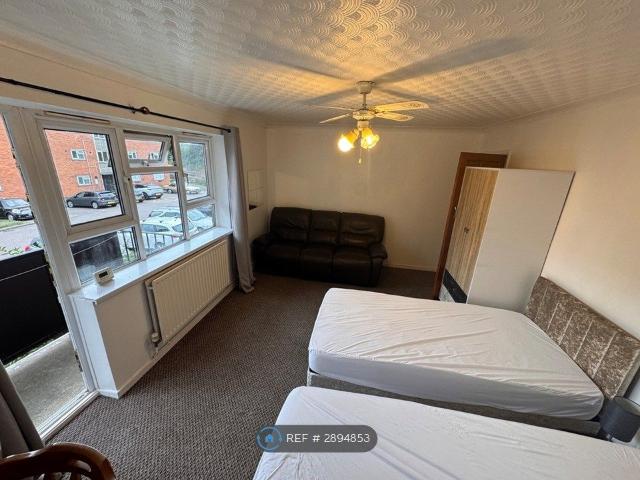Apartment for rent in Elmfield, Leicestershire