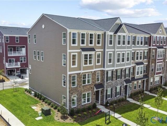 Condo for sale in Virginia