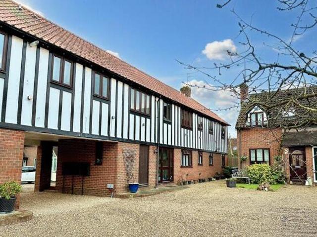 House for sale in Noak Bridge, Essex