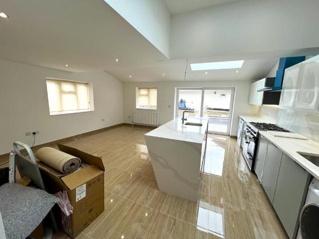 House for rent in London Borough of Redbridge, Greater London