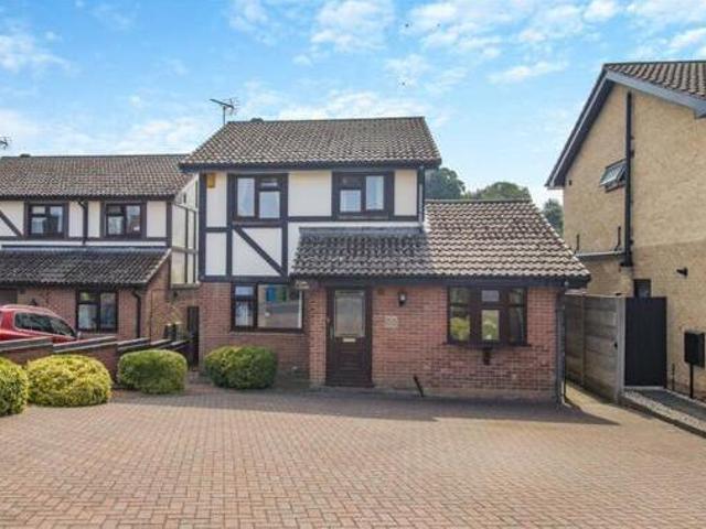 House for sale in Potters Corner, East Midlands