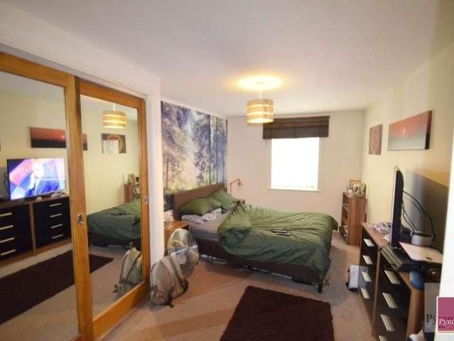 Apartment for rent in Lakenham, East Bank
