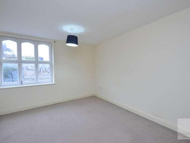 Apartment for rent in Lakenham, East Bank