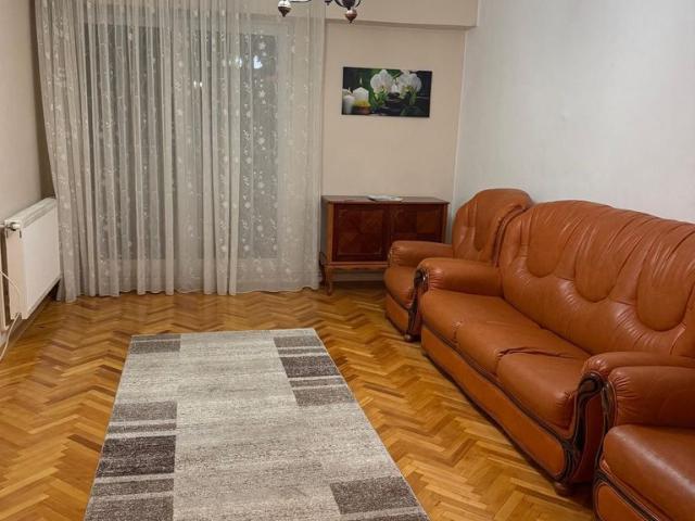 Apartament închirieri