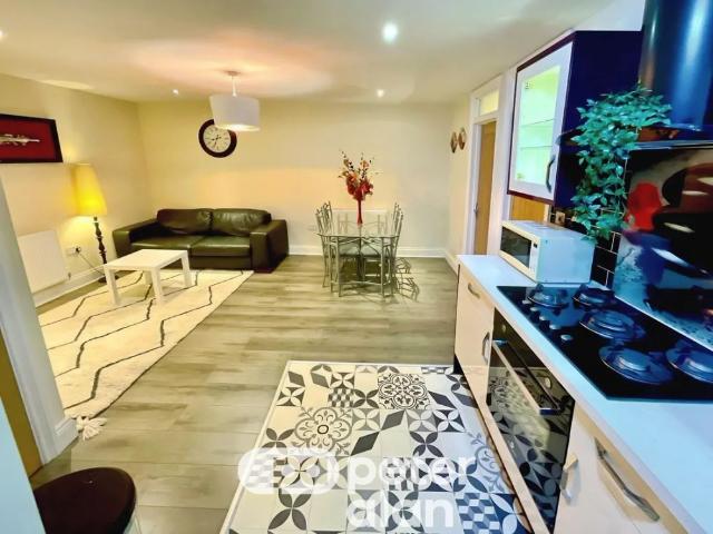 Apartment for rent in Falcon Lodge, Wales