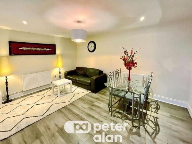 Apartment for rent in Falcon Lodge, Wales