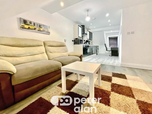 Apartment for rent in Falcon Lodge, Wales