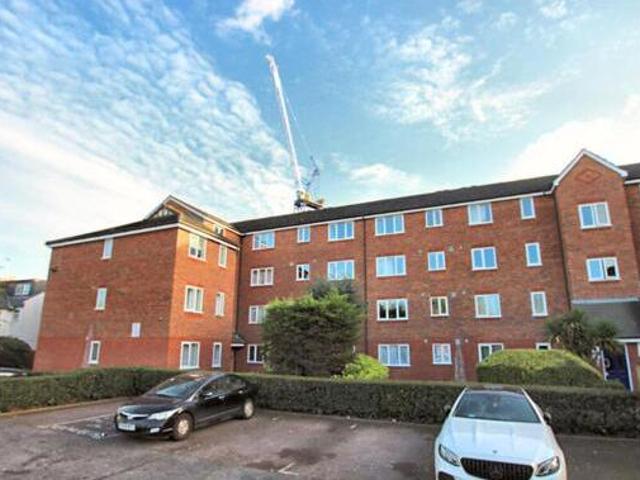 House for sale in Greater London