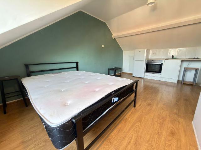 Studio for rent in Black Friars, Old Wharf