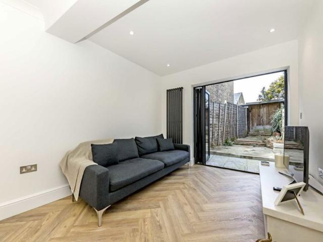 House for rent in London Borough of Richmond upon Thames, Greater London