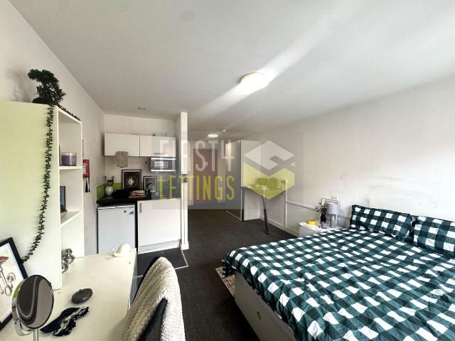 Studio for rent in Black Friars, Old Wharf