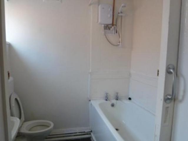 House for rent in Kensington, Calderstones