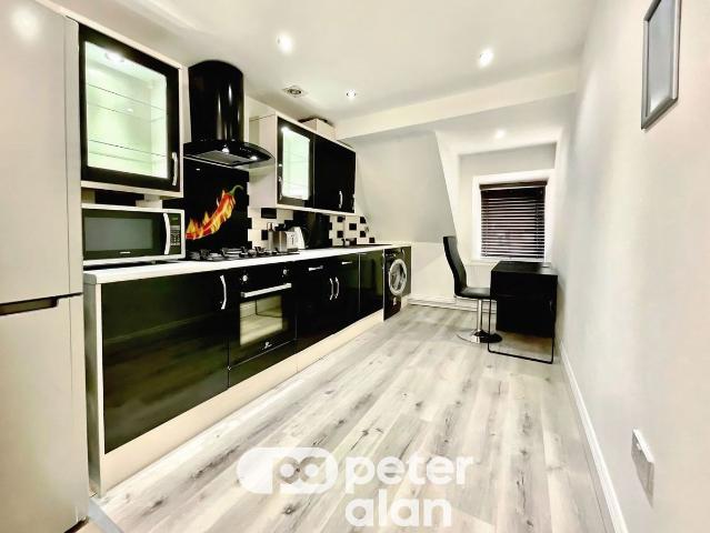 Apartment for rent in Falcon Lodge, Wales