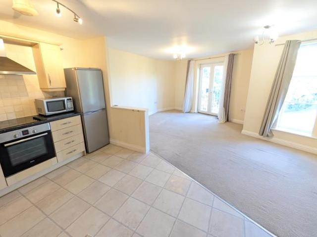 Apartment for rent in Woking, Surrey