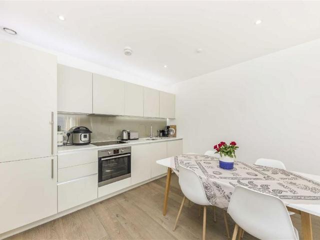 House for rent in Kidbrooke, Greater London