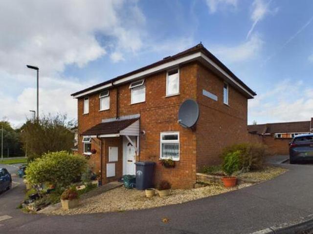 House for sale in Woolstrop, Gloucester