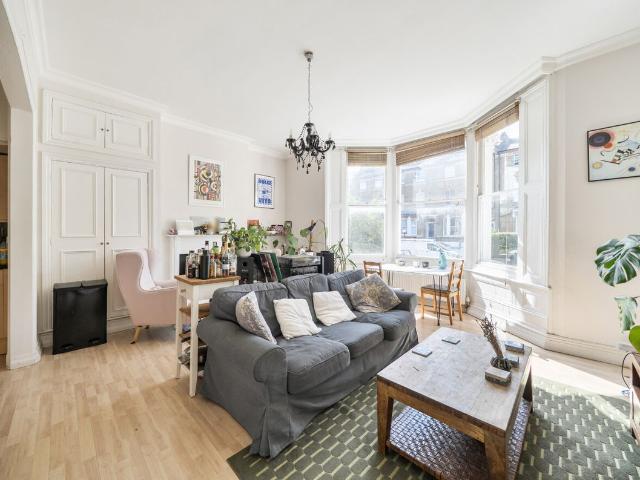 Apartment for rent in Holloway, Greater London