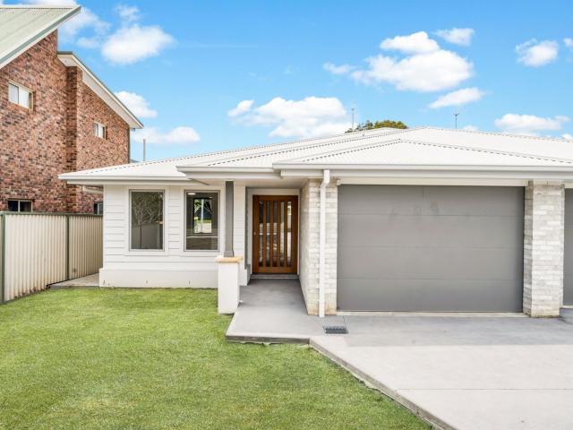 House for rent in Tuggerawong, Central Coast Council