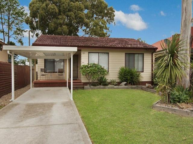 House for rent in Tuggerawong, New South Wales