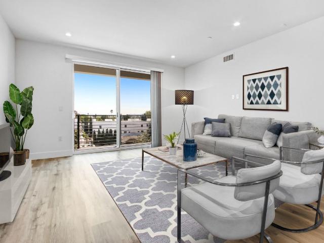 Apartment for rent in North Hollywood Neighborhood Council District, Canoga Park
