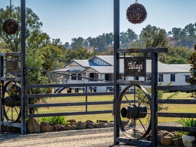 Cottage for sale in Johnstown, Queensland