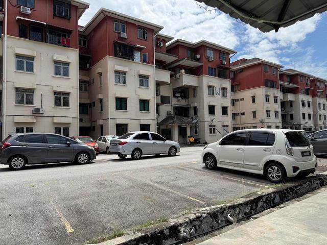 Apartment for sale in Langat, Selangor