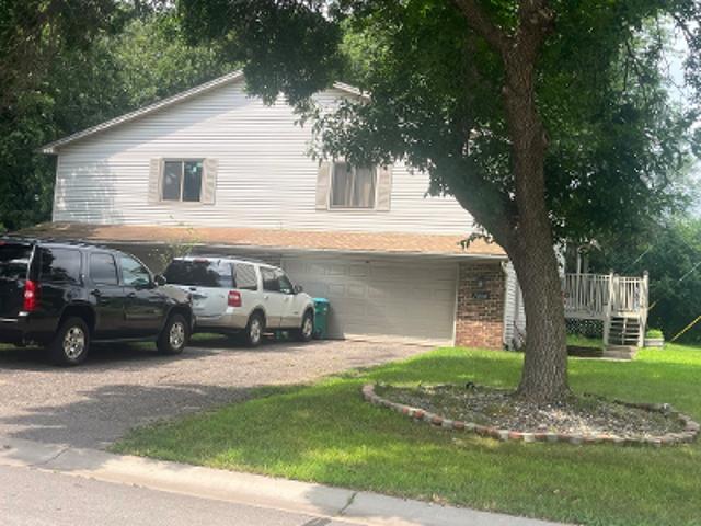 House for sale in Coon Rapids, Minnesota