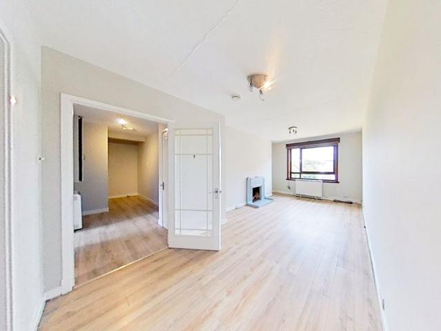 Apartment for rent in Law, Scotland