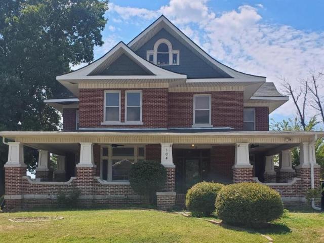 Apartment for rent in Kendall-Whittier, Tulsa