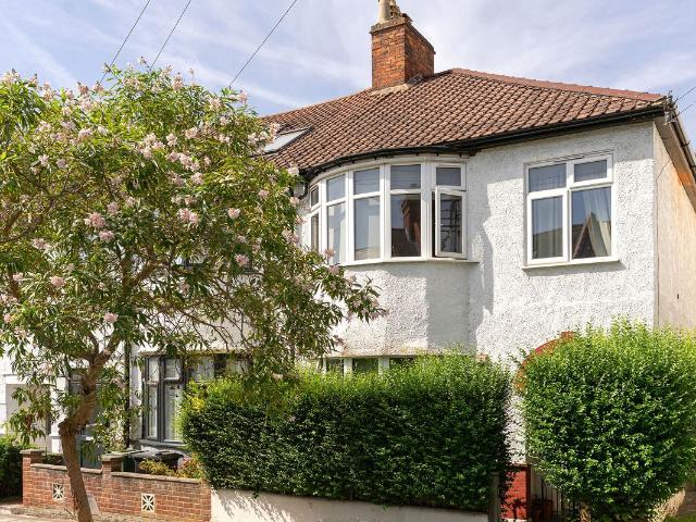 House for rent in Tulse Hill, Greater London