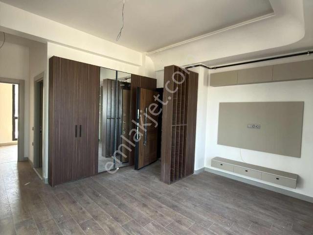 Yenişehir, Mersin içerisinde satılık mülk