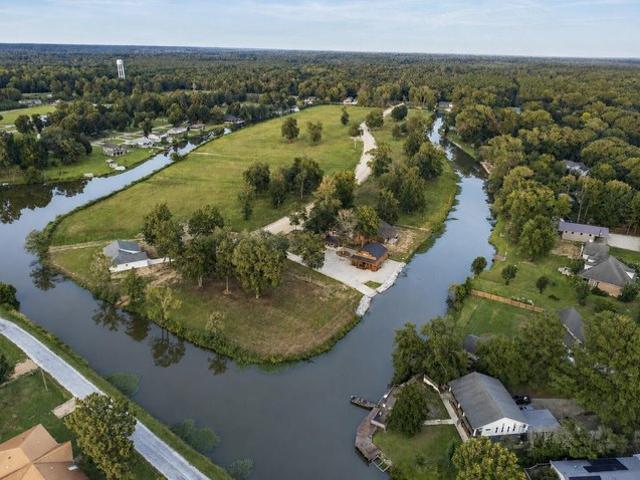 Land for sale in Aberdeen, Mississippi