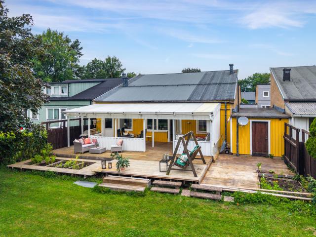 Villa till salu i Hässelby-Vällingby, Stockholm