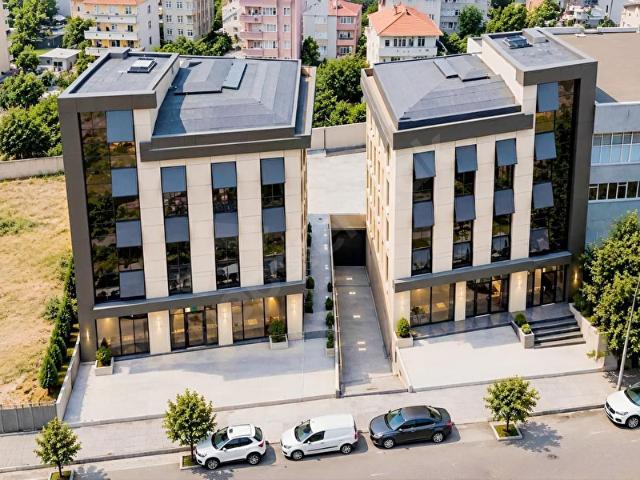 Ferhatpaşa Mahallesi, Ataşehir içerisinde satılık Plaza