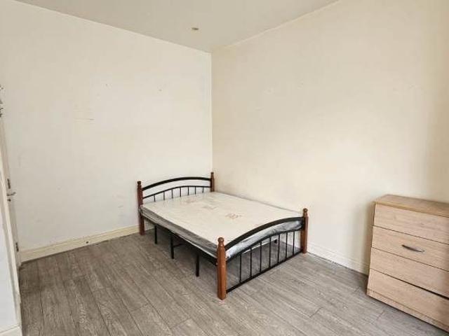Room for rent in London Borough of Brent, Greater London