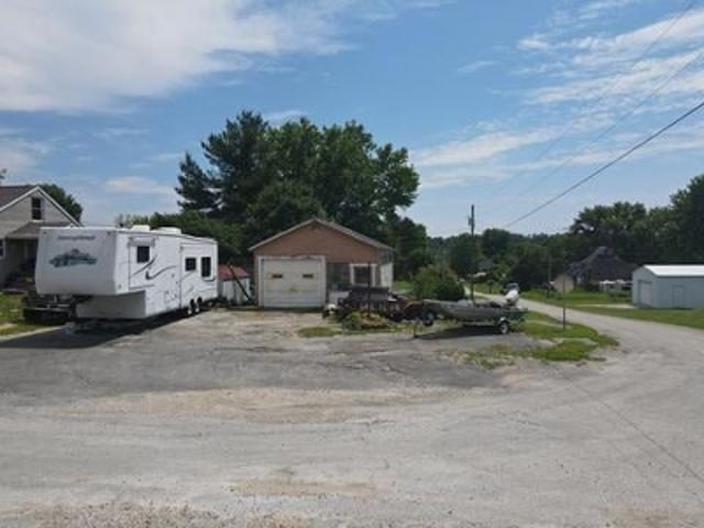 House for sale in Bedford, Indiana
