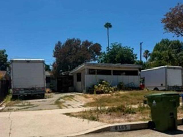 House for sale in Reseda Ranch, Los Angeles