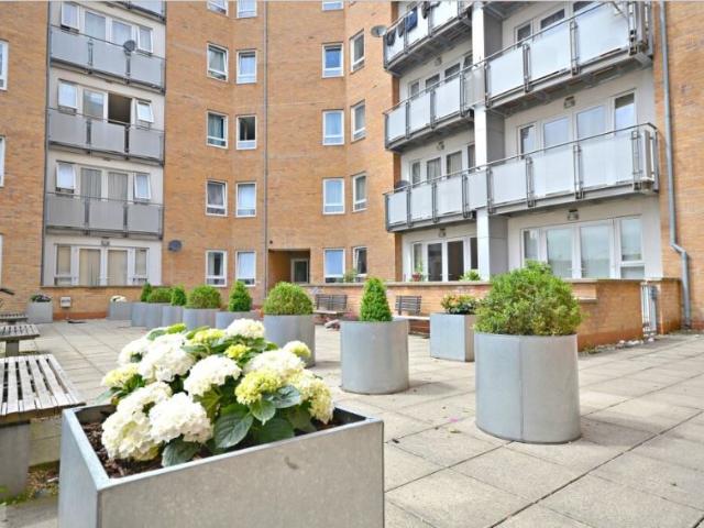 Apartment for rent in Slough